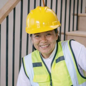 Về chúng tôi worker 4